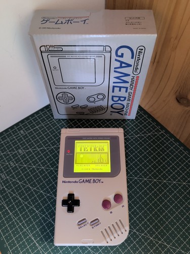 Nintendo game boy console - nintendo,